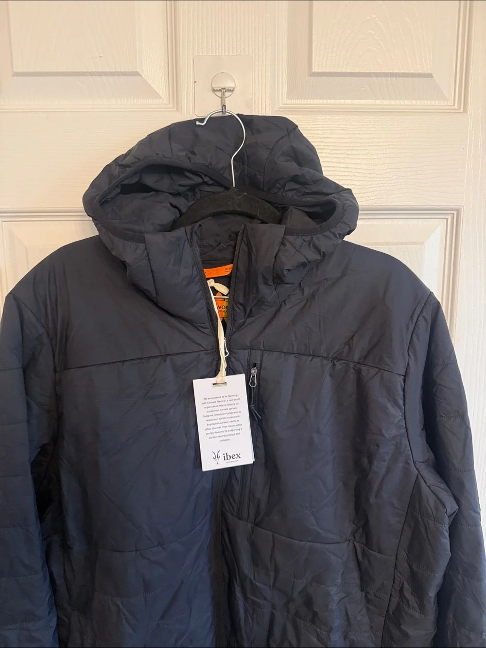 ibex Men's merino wool Aire lightweight Black Hooded Puffer Jacket • Large